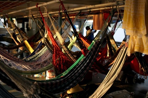 en bateau sur l'Amazone