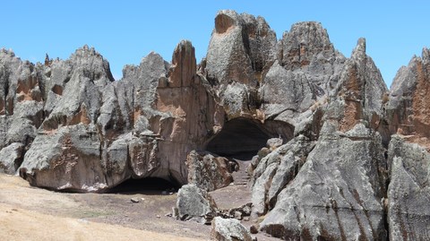 Hatun Machay la forêt de pierres